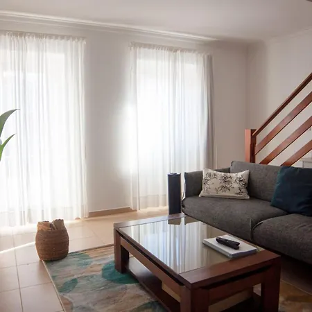 Hébergement de vacances Intune Peniche